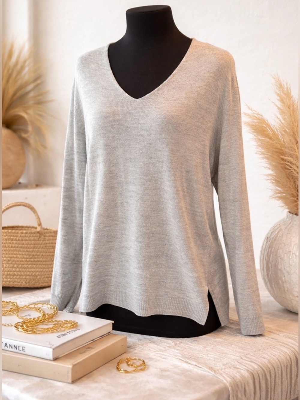 Banana Republic Light Gray V-Neck Sweater